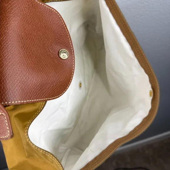 Longchamp Zip Tote - Picture 8 of 9